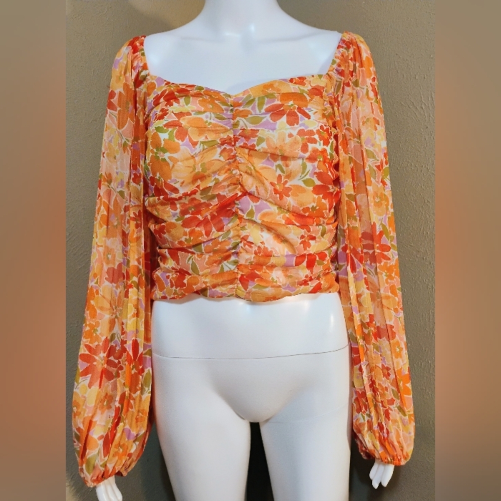 Promesa Floral Cropped Blouse